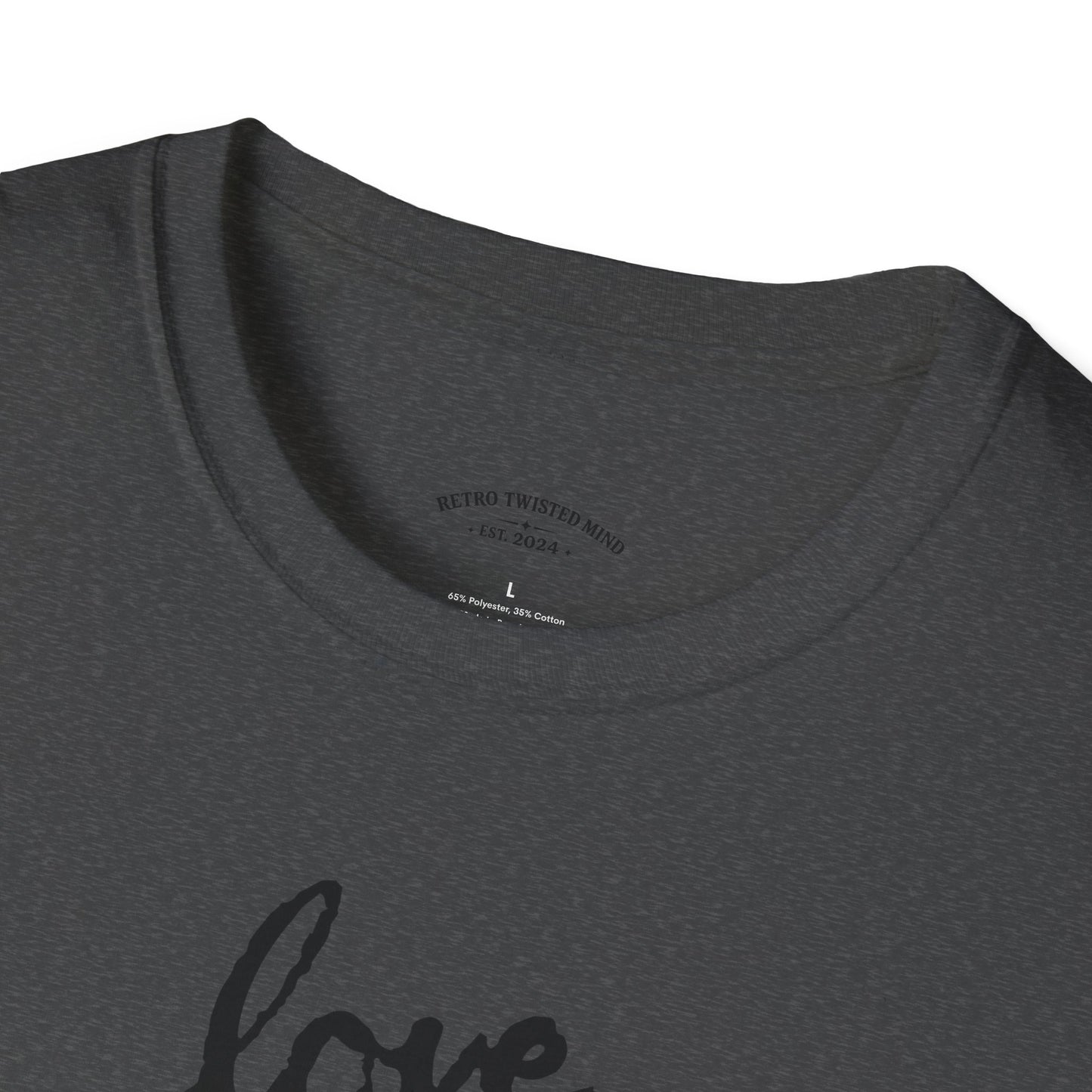 Love Rottweiler T-Shirt — Vintage Black Dog Portrait Tee for Dog Lovers