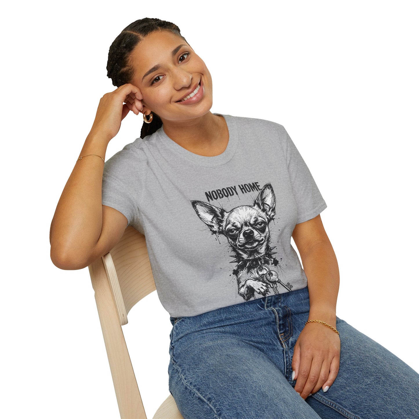 Chihuahua 'Nobody Home' Graphic T-Shirt