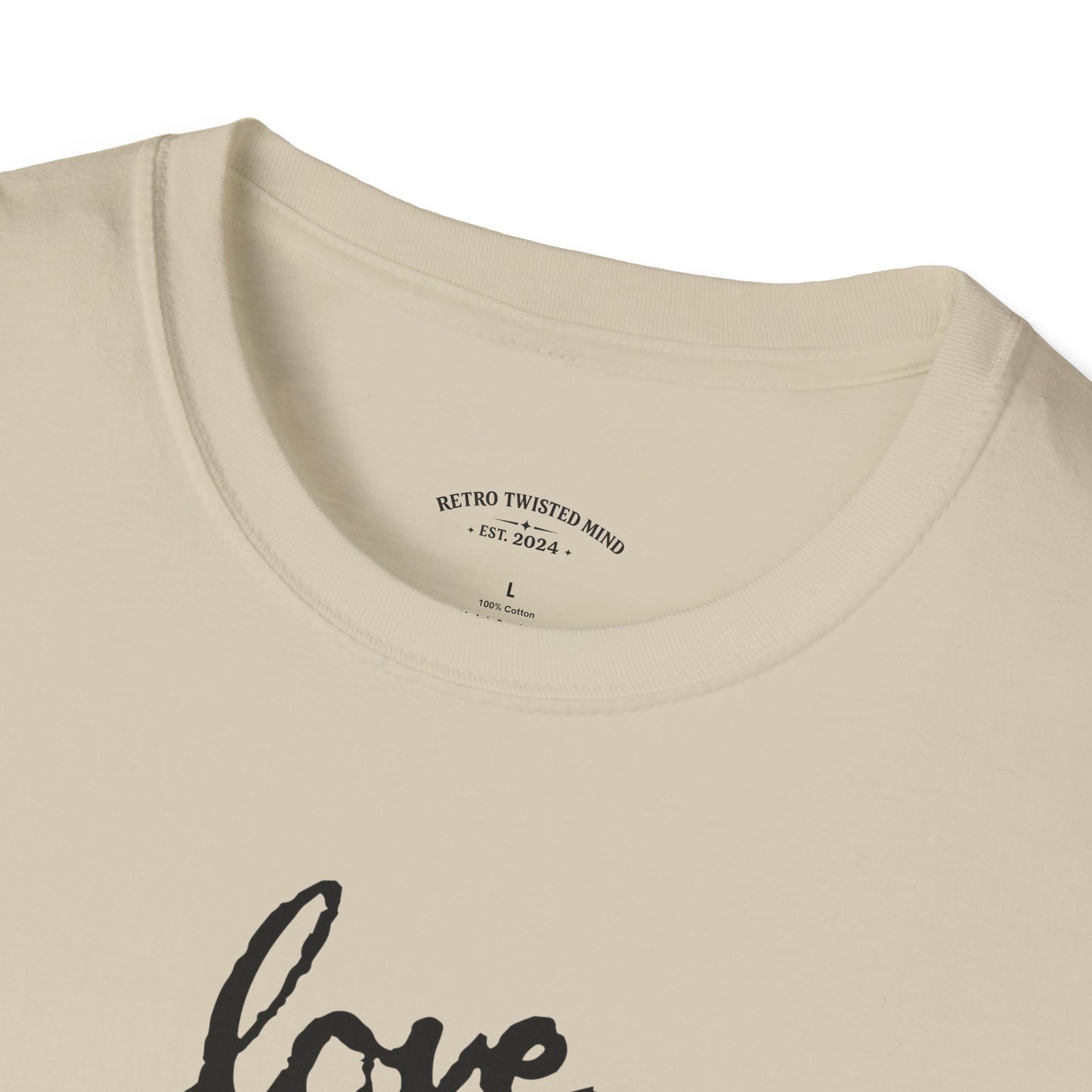 Love Rottweiler T-Shirt — Vintage Black Dog Portrait Tee for Dog Lovers