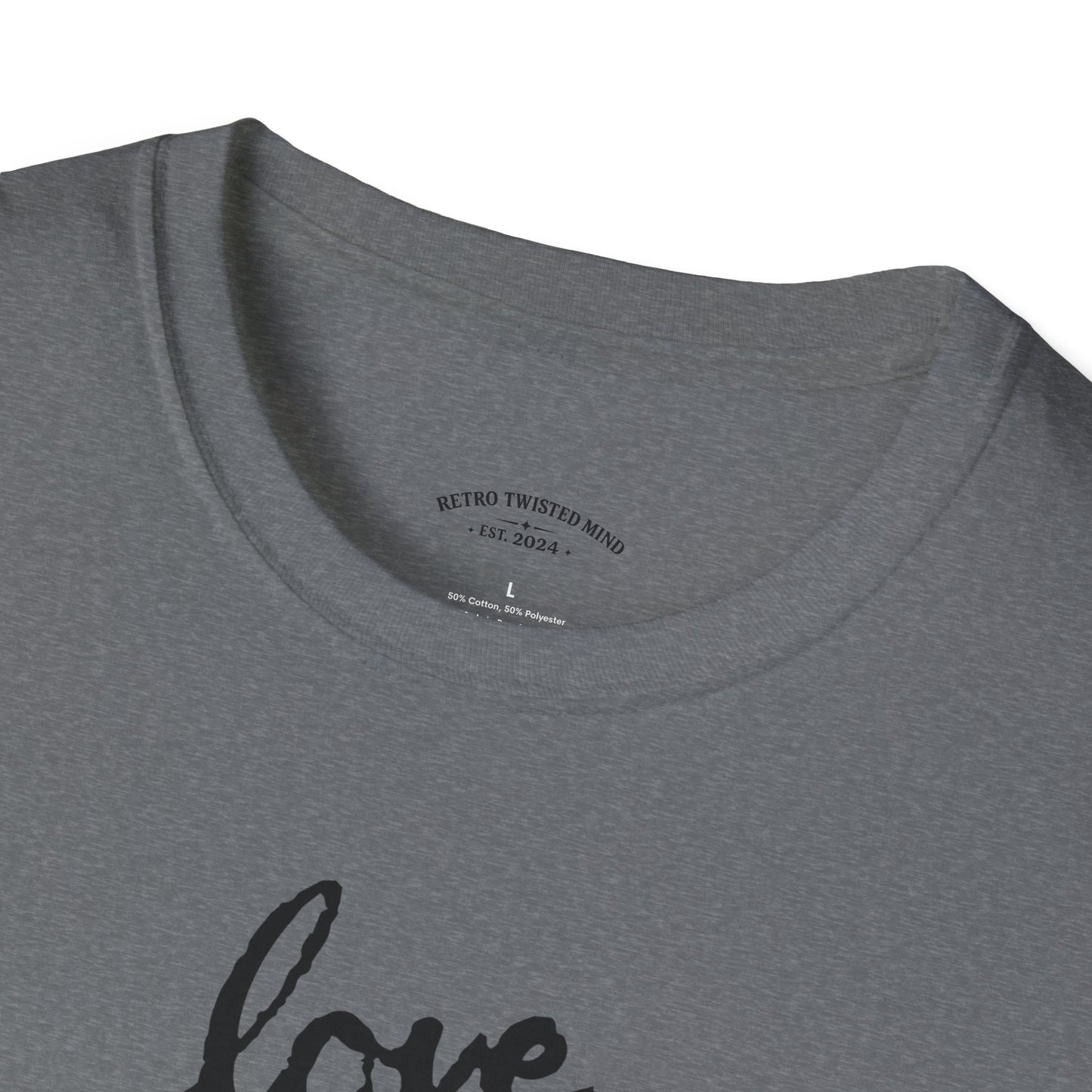 Love Rottweiler T-Shirt — Vintage Black Dog Portrait Tee for Dog Lovers
