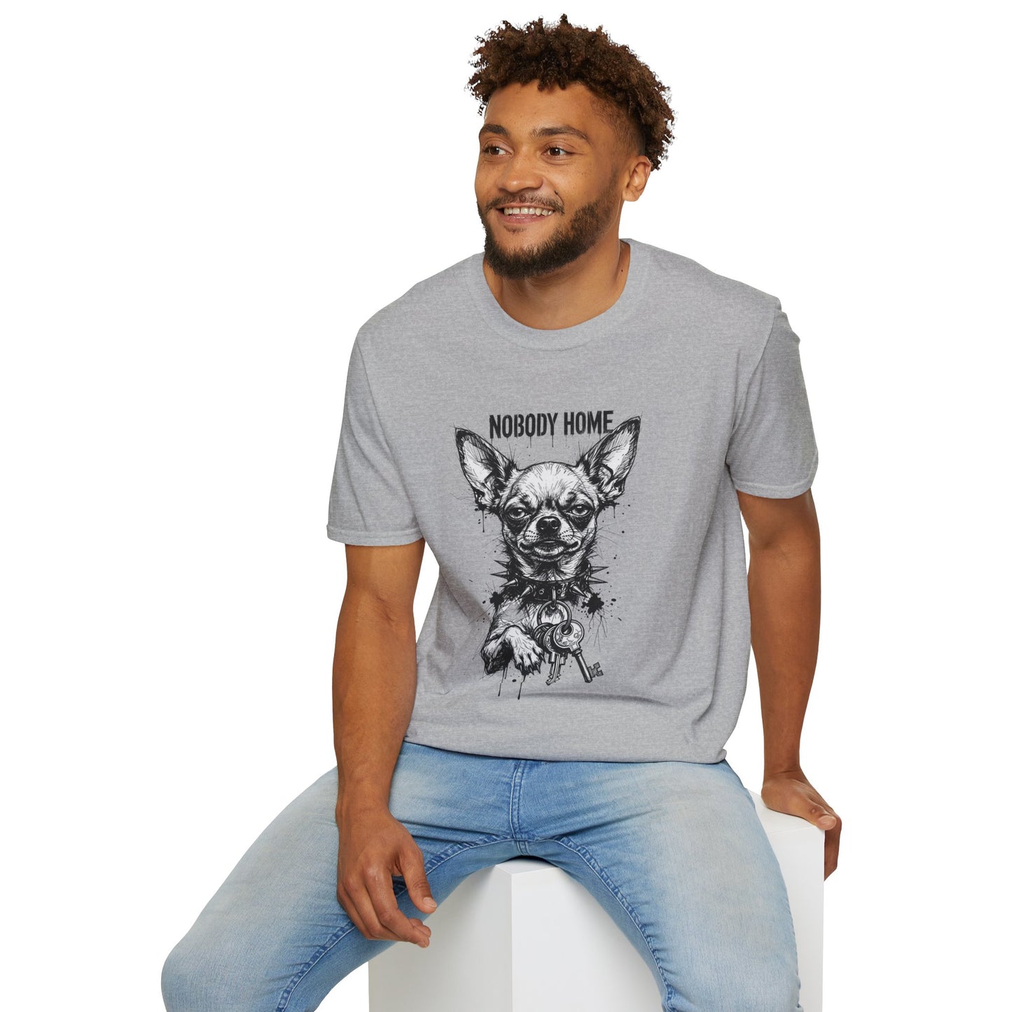 Chihuahua 'Nobody Home' Graphic T-Shirt