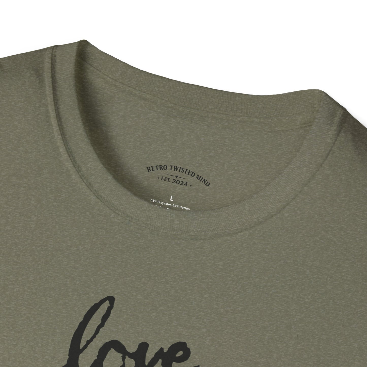 Love Rottweiler T-Shirt — Vintage Black Dog Portrait Tee for Dog Lovers