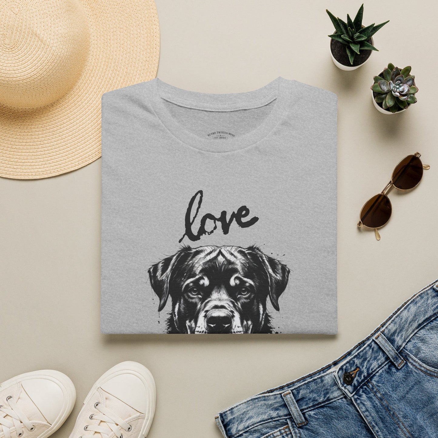 Love Rottweiler T-Shirt — Vintage Black Dog Portrait Tee for Dog Lovers