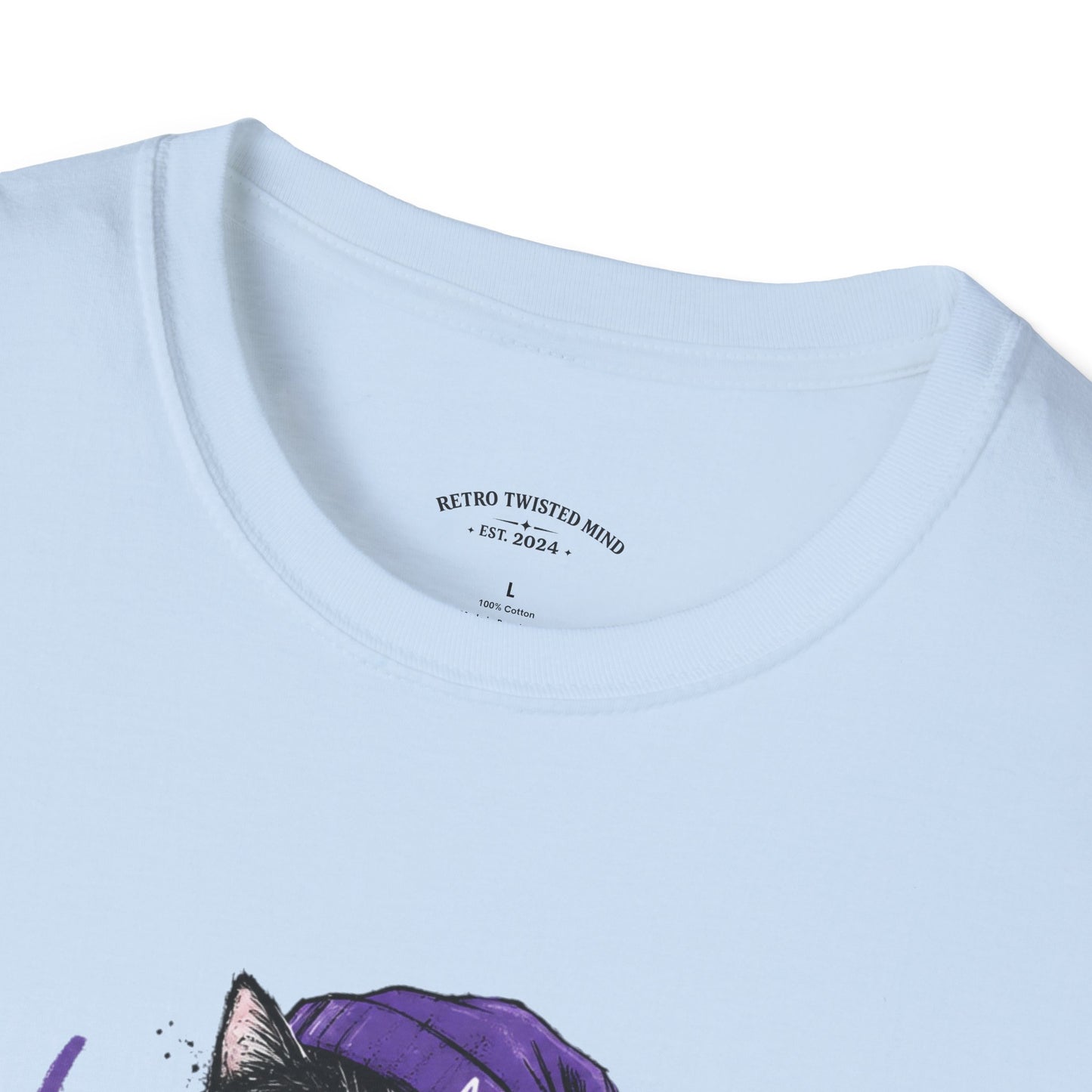 T‑Shirt — “I’m Not Single: I’m in a Toxic Relationship with a Cat” Graphic Tee
