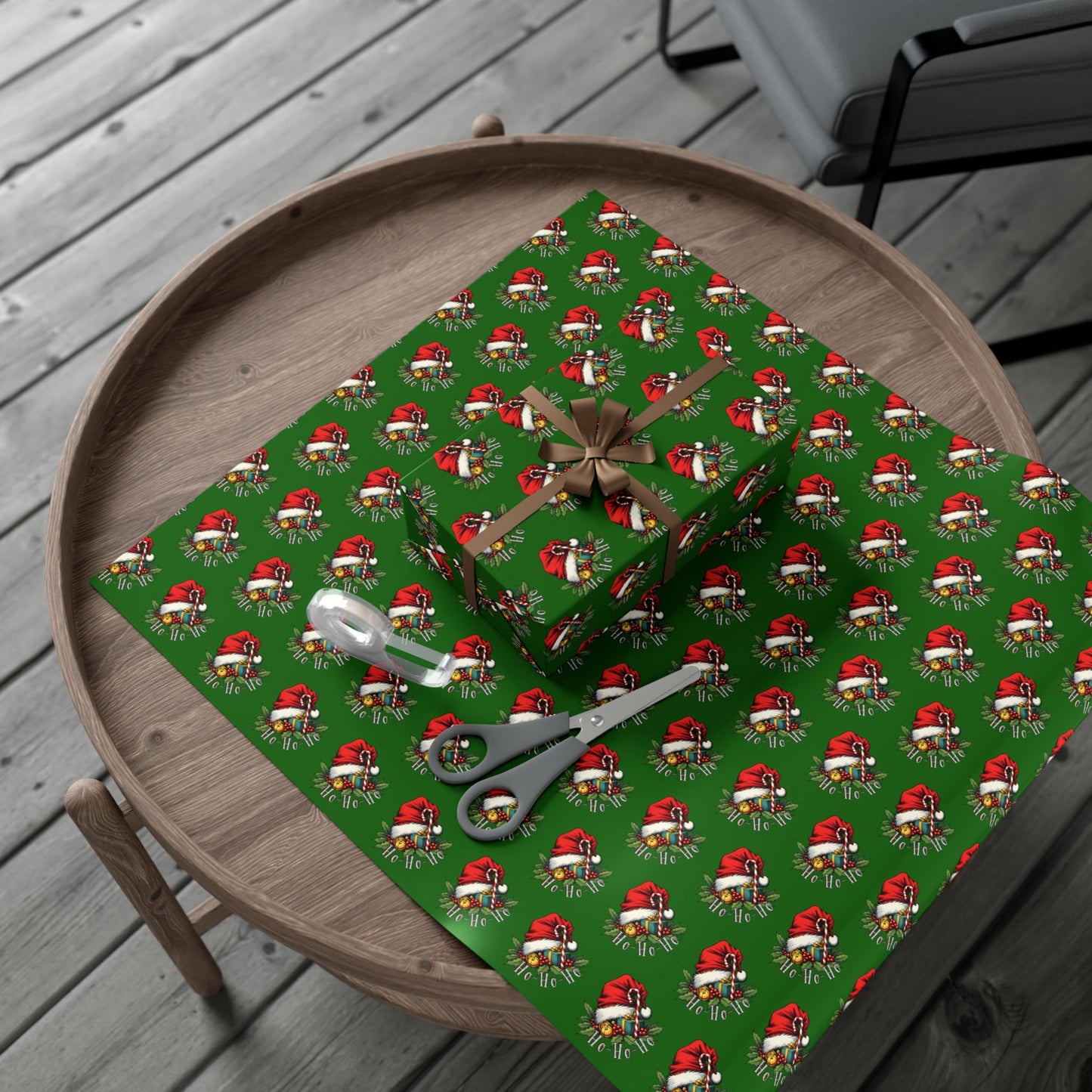 Christmas Santa Wreath Gift Wrap Paper — Festive Green Holiday Wrapping Sheets