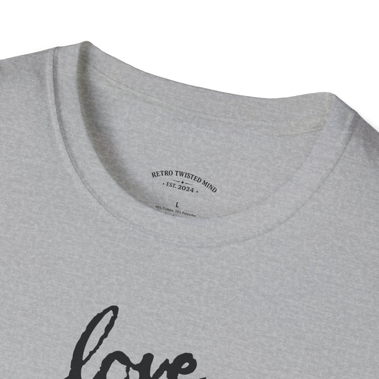 Love Rottweiler T-Shirt — Vintage Black Dog Portrait Tee for Dog Lovers