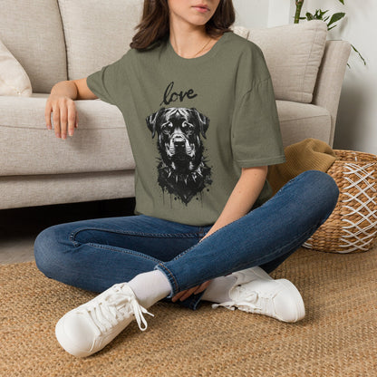 Love Rottweiler T-Shirt — Vintage Black Dog Portrait Tee for Dog Lovers