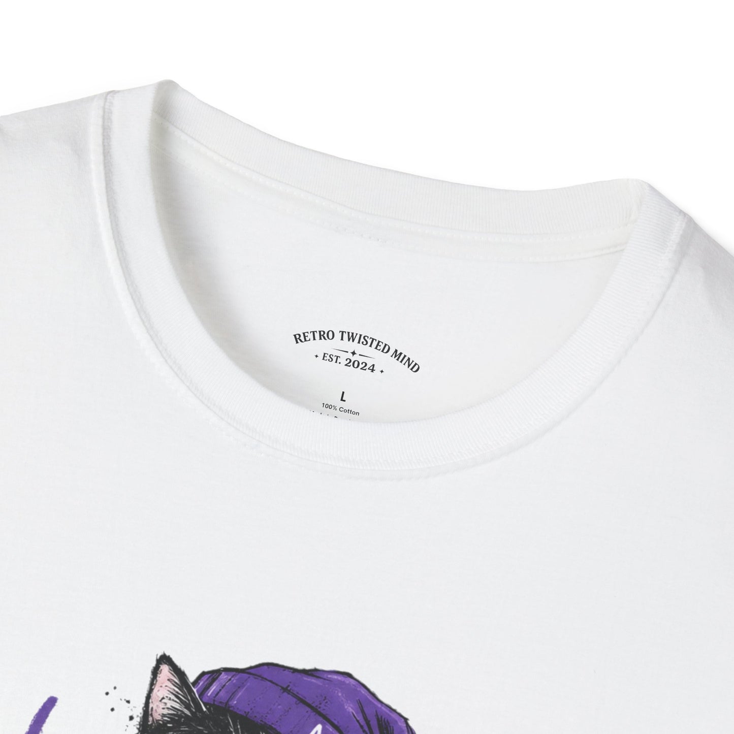 T‑Shirt — “I’m Not Single: I’m in a Toxic Relationship with a Cat” Graphic Tee