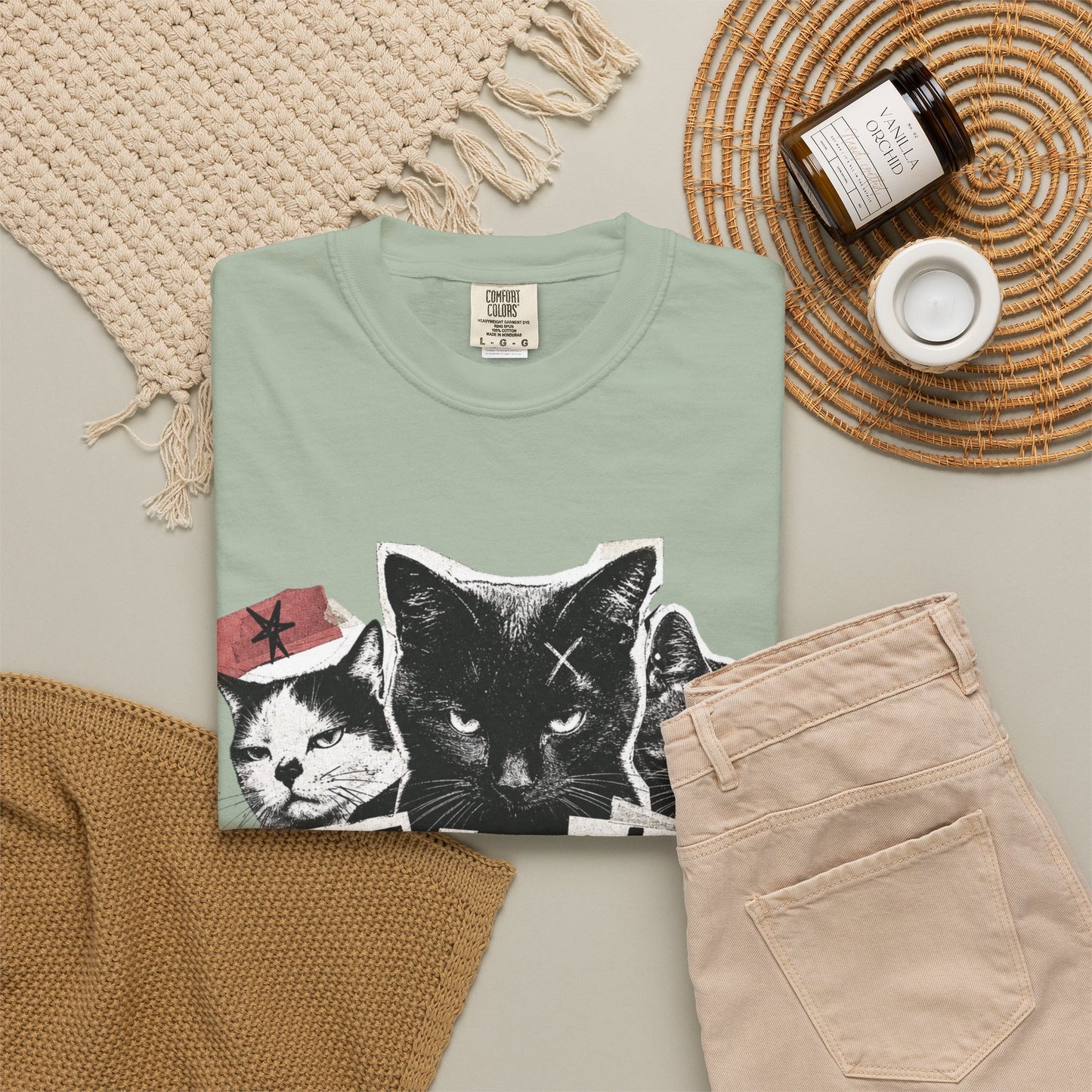 I Don’t Trust People Cat T-Shirt — Grunge Graphic Tee for Cat Lovers