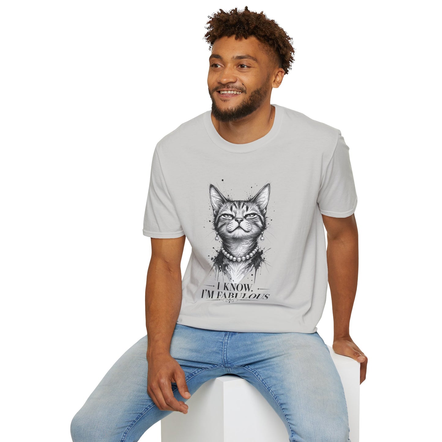 Cat T-Shirt — 'I Know I’m Fabulous' Cute Smiling Cat Graphic Tee