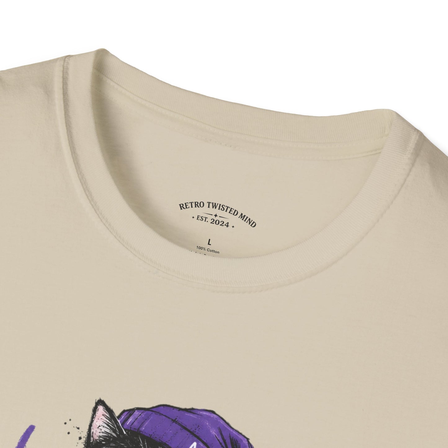 T‑Shirt — “I’m Not Single: I’m in a Toxic Relationship with a Cat” Graphic Tee