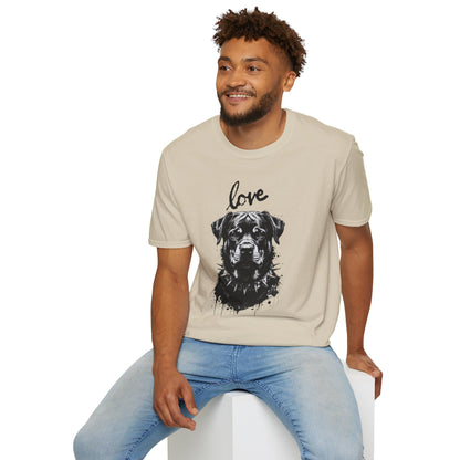Love Rottweiler T-Shirt — Vintage Black Dog Portrait Tee for Dog Lovers